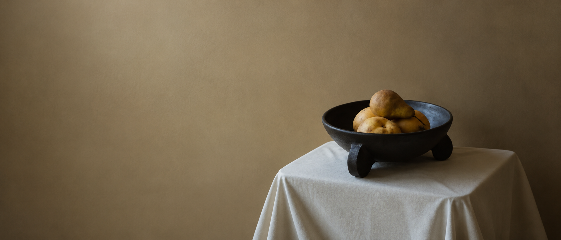 Colorful tableware display